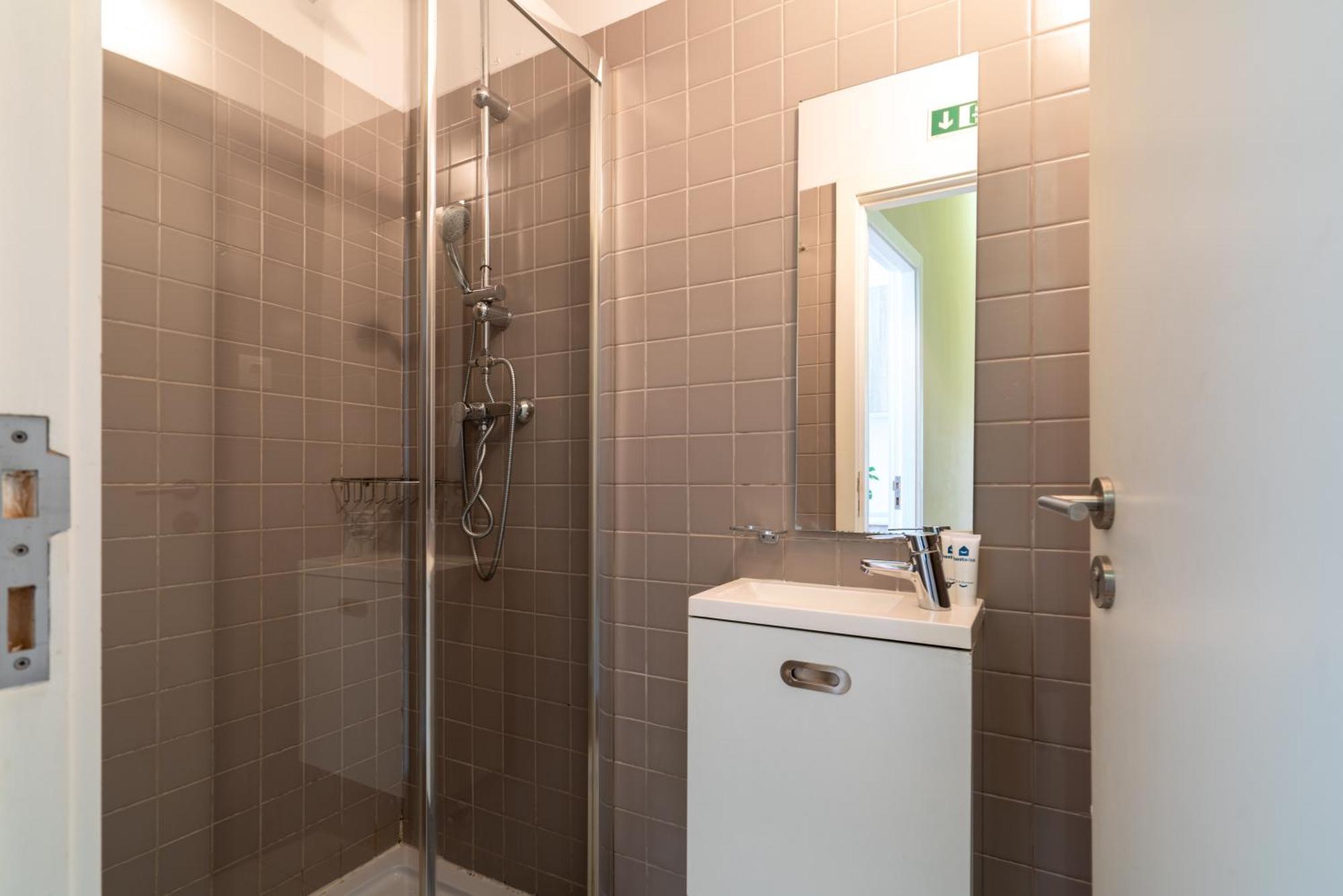 Host Wise - Sweet Bright Flats - City Center Πόρτο Δωμάτιο φωτογραφία